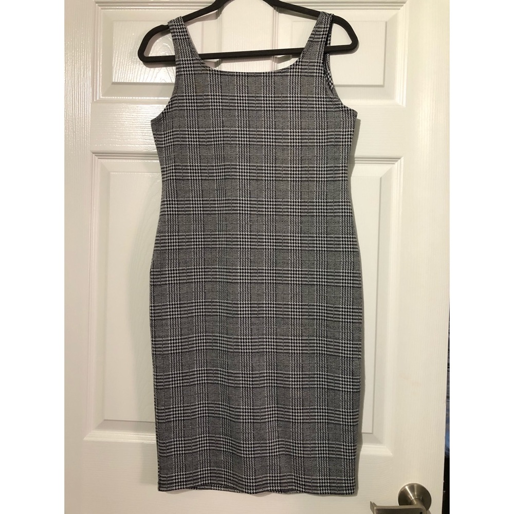 Gray Plaid Form Fitting Knee Length Dress